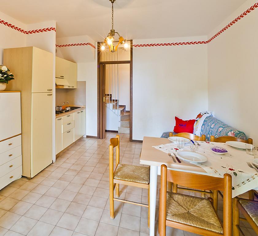 Residence Cinzia Pool Bibione Extérieur photo